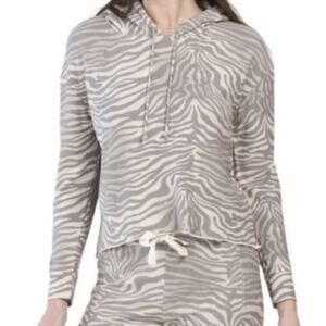 Chaser Pullover Animal Print Hoodie sweater Womens size small